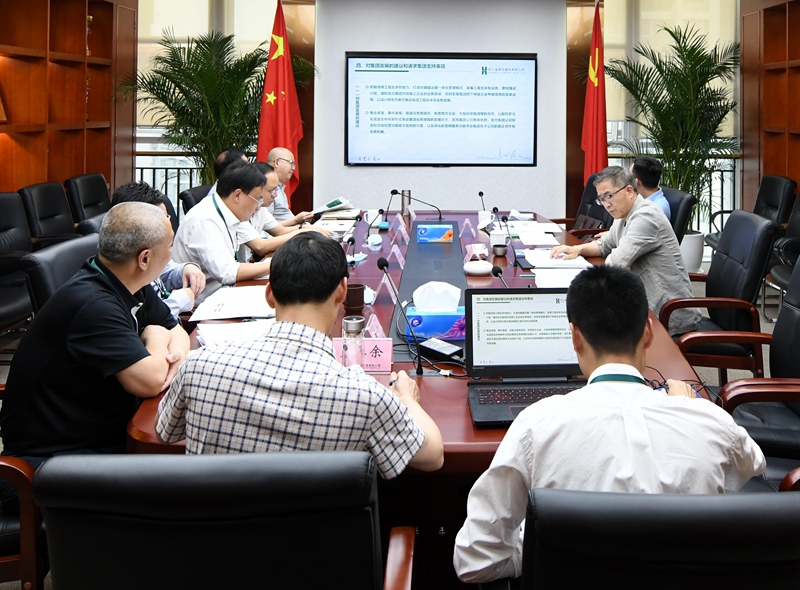 楊斌調研圖片2 _副本